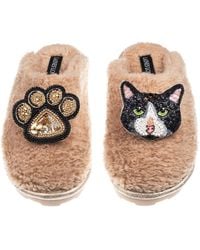 Laines London - Neutrals Teddy Closed Toe Slippers With Oreo Cat & Paw Brooches - Lyst