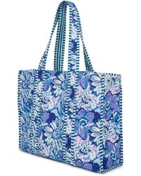 At Last - Cotton Tote Bag In Seas & White Floral - Lyst