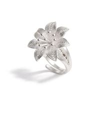 Yieon - Lily Fine Filigree Ring - Lyst