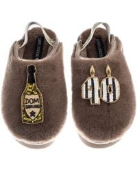 Laines London - Neutrals Flatform Cloud Closed Toe Slippers With Stripe 40Th Birthday & Dom Darling Brooches - Lyst