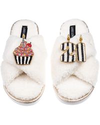Laines London - Neutrals Laines Neutral Boucle Slippers With Stripe 21St Birthday & Cake Brooches - Lyst