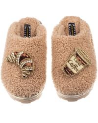 Laines London - Teddy Towelling Closed Toe Slippers With Coffee & Croissant Brooches - Lyst