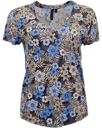 lords of harlech - Victoria Tropical Mix V-Neck Printed Top - Lyst