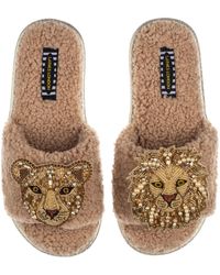 Laines London - Teddy Towelling Slipper Sliders With Golden Lion & Lioness Brooches - Lyst