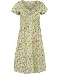 At Last - Cotton Karen Short Sleeve Day Dress In Pistachio With Pink Busy Bees - Lyst