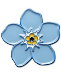 Make Heads Turn - Enamel Pin Forget Me Not Flower - Lyst