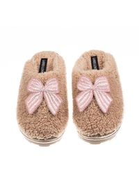 Laines London - Neutrals Teddy Closed Toe Slippers With Stripe Bow Brooches - Lyst