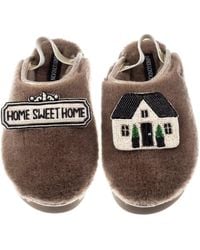Laines London - Neutrals Flatform Cloud Slippers With Home Sweet Home Brooches - Lyst