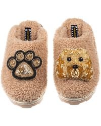 Laines London - Teddy Towelling Closed Toe Slippers With Enki Doo The Cockapoo & Paw Brooch - Lyst