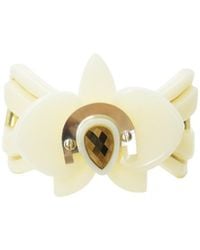 Gissa Bicalho - Acrylic Handmade Bracelet Orchid Deco Cream - Lyst