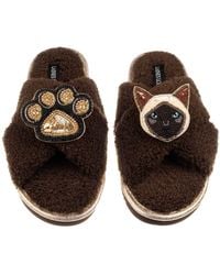 Laines London - Neutrals Boucle Slippers With Paw & Siamese Cat Brooches - Lyst