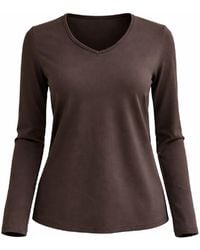 Conquista - Classic Long-Sleeve V-Neck Top With Clean Silhouette - Lyst