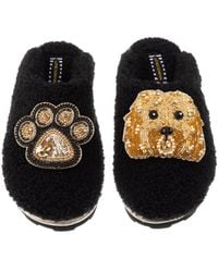 Laines London - Teddy Towelling Closed Toe Slippers With Enki Doo The Cockapoo & Paw Brooch - Lyst