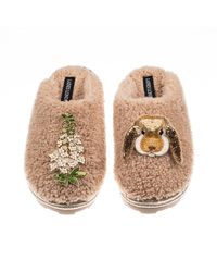 Laines London - Neutrals Teddy Closed Toe Slippers With Bunny & Foxglove Brooches - Lyst