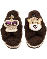 Laines London - Neutrals Laines Neutral Boucle Slippers With Corgi & Crown Brooches - Lyst