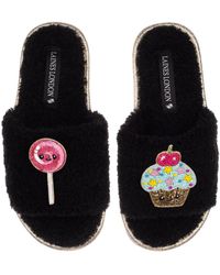 Laines London - Teddy Slider Slippers With Laines Lovables Lollipop & Cupcake Brooches - Lyst