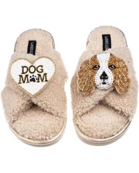 Laines London - Neutrals Laines Neutral Boucle Slippers With Lady The King Charles & Dog Mum/Mom Brooches - Lyst