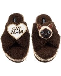 Laines London - Neutrals Boucle Slippers With Cat Mum/Mom & Siamese Cat Brooches - Lyst