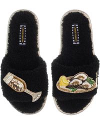 Laines London - Teddy Toweling Slipper Sliders With Glass Of Fizz & Oyster Brooches - Lyst