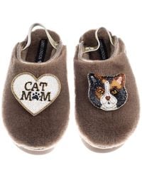 Laines London - Neutrals Flatform Cloud Slippers With Calico British Shorthair Cat & Cat Mum/Mom Brooches - Lyst