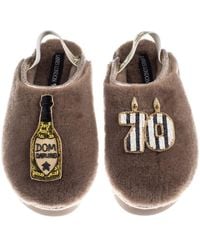 Laines London - Neutrals Flatform Cloud Closed Toe Slippers With Stripe 70Th Birthday & Dom Darling Brooches - Lyst