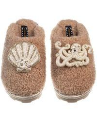 Laines London - Teddy Closed Toe Slippers With Pearl Beaded Octopus & Shell Brooches - Lyst