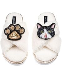 Laines London - Neutrals Laines Neutral Boucle Slippers With & Cat & Paw Brooches - Lyst