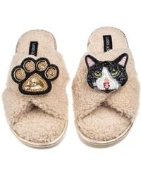 Laines London - Neutrals Laines Neutral Boucle Slippers With & Cat & Paw Brooches - Lyst
