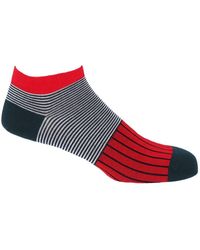 Peper Harow - Made in England - Oxford Stripe Trainer Socks – Scarlet - Lyst