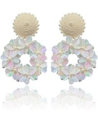 PINAR OZEVLAT - Neutrals Petite Yasmine Hoops Shell - Lyst