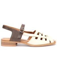 Naguisa - Flat Sandals - Lyst