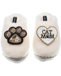 Laines London - Teddy Closed Toe Slippers With Paw & Cat Mum Mom Brooches - Lyst