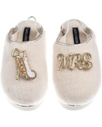 Laines London - Neutrals Flatform Cloud Closed Toe Slippers With Wedding Heel & Mrs Brooches - Lyst