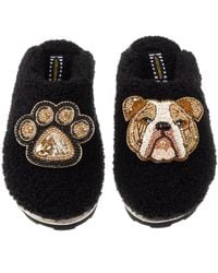 Laines London - Teddy Towelling Closed Toe Slippers With Mr Beefy Bulldog & Paw Brooch - Lyst