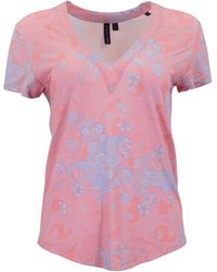 lords of harlech - Victoria Paisley Explosion Coral V-Neck Printed Top - Lyst
