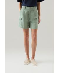 Woolrich - Cargo Shorts In A Linen Blend With Pockets - Lyst