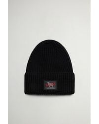 Woolrich - Geribbelde Muts Van Wolmix Met Patch Zwart Grootte - Lyst