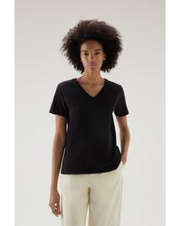 Woolrich - V-neck T-shirt In Pure Cotton - Lyst