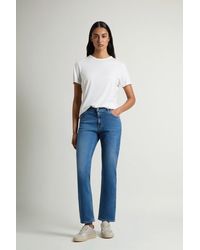 Woolrich - Broek Met Vijf Zakken Van Denim Van Stretchkatoen Blauw Grootte - Lyst