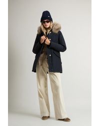 Woolrich - Arctic Parka Van Ramar Cloth-Stof Met Afneembare Bontrand Blauw Grootte - Lyst