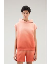 Woolrich - Sleeveless Hoodie In Garment-dyed Pure Cotton - Lyst