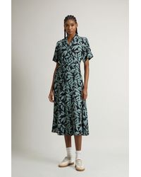 Woolrich - Damen Wickelkleid Mit Naturmotiv Blau Größe - Lyst