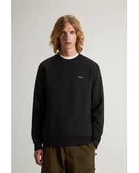 Woolrich - Herren Sweatshirt Mit Rundhalsausschnitt Aus Baumwoll-Interlock-Mix Mit Logo Schwarz Größe - Lyst