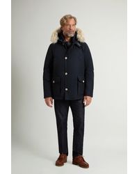Woolrich - Arctic Anorak Van Ramar Cloth Met Afneembaar Bont Blauw Grootte - Lyst