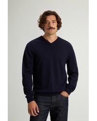 Woolrich - Jersey De Pura Lana Virgen Con Cuello De Pico Para Hombre Talla - Lyst