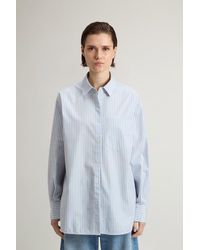 Woolrich - Boyfriend-Overhemd Van Popeline Van Puur Katoen Met Strepen Blauw Grootte - Lyst