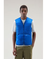 Woolrich - Quilted Vest In Recycled Pertex Quantum Blue - Lyst