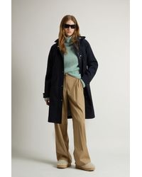 Woolrich - Damen Garngefärbter Trenchcoat Aus Dreilagigem Stoff Mit Kapuze Blau Größe - Lyst