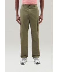 Woolrich - Garment-dyed Cargo Pants In Pure Cotton Gabardine - Lyst