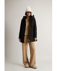 Woolrich - Damen Boulder Parka Mit Kapuze Und Abnehmbarem Pelzimitat-Besatz Aus Ramar Cloth Schwarz Größe - Lyst